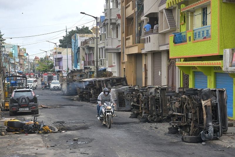 Bengaluru violence: Siddaramaiah says 1 faction of BJP deriving advantage to oust Yediyurappa government-cdr