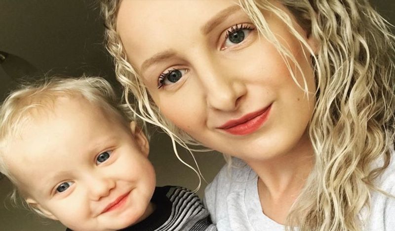 wife spotted ghost behind husband family photo clicked in bedroom