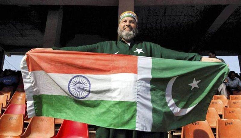 I dont see myself travelling for cricket again says MS Dhoni pakistan fan Chacha Chicago