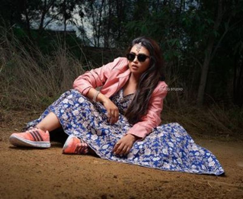 vijay tv barathikannamaa serial actress venba latest photo