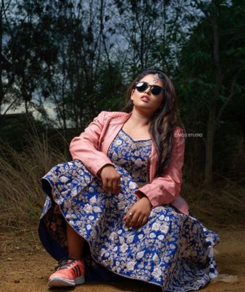 vijay tv barathikannamaa serial actress venba latest photo
