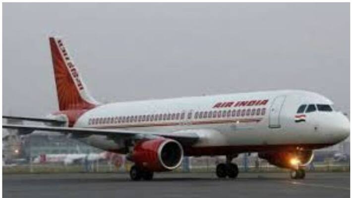 Supreme Court asked the Centre about its position on airfare refund Supreme Court asked the Centre about its position on airfare refund