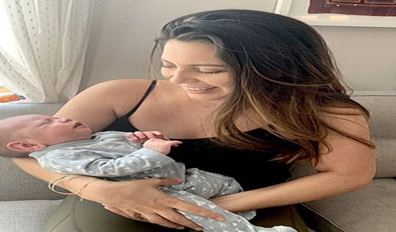 emotional photos of surrogate child birth infront of two fathers goes viral kph