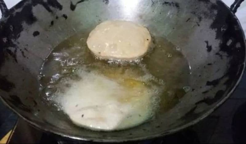easy way to make famous bengali dish luchi confused with poori kph