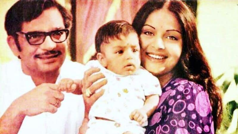 raakhee and gulzar love story but one condition and that night broke their marriage life KPJ
