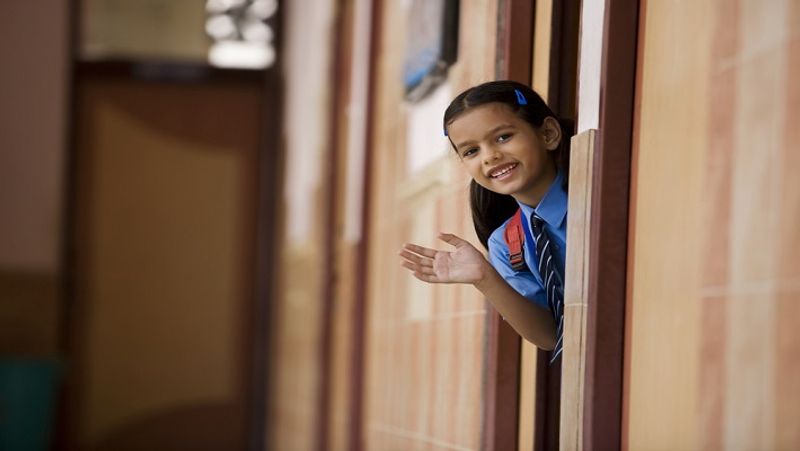 Invest in sukanya samriddhi yojana of Post Office for the bright future of daughter, get good returns MJA