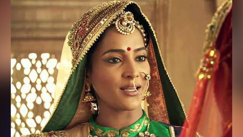 tv show saat phere actress rajshree thakur is coming back on small screen with serial shaadi mubarak KPJ