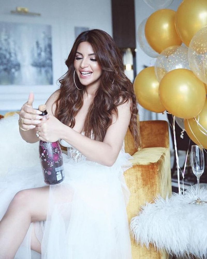 Shama Sikander latest Stunning Pics