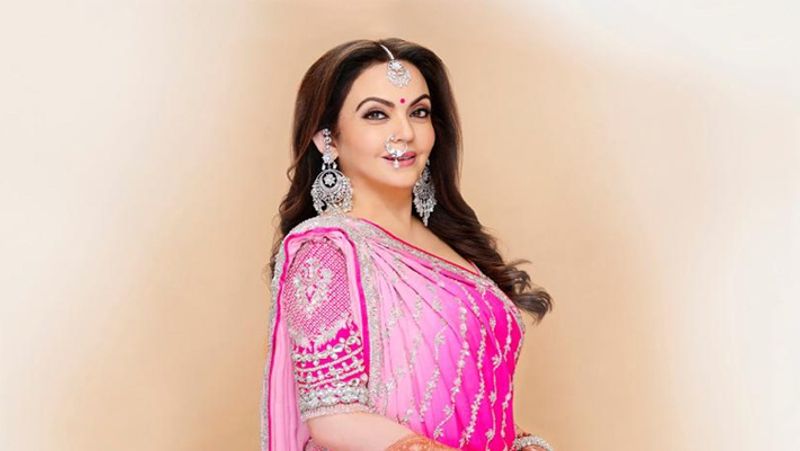 nita or tina ambani who wears most expensive and beautiful dresses on festival dva