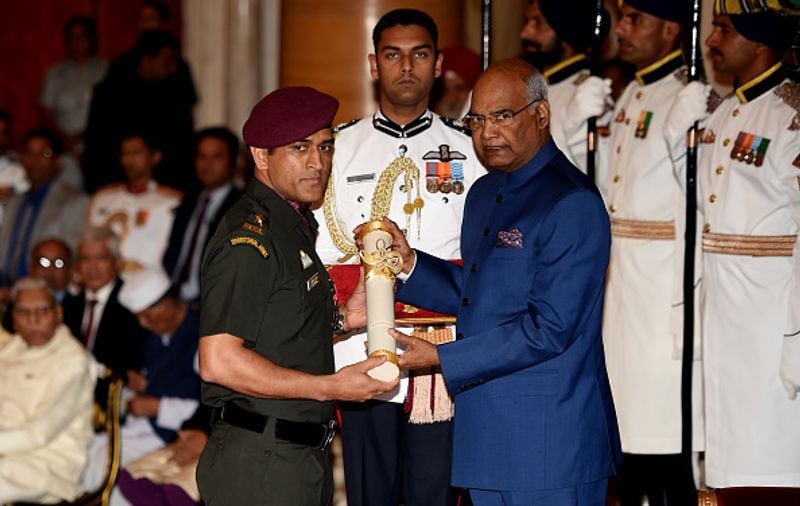 world photography day ms dhoni best photos apc
