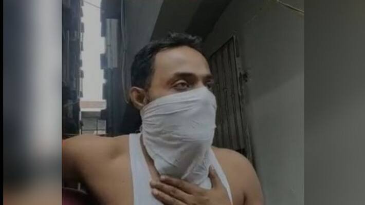Factory owner allegedly beats a worker for money in Howrah BTG Factory owner allegedly beats a worker for money in Howrah BTG