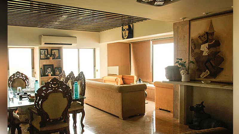 Shraddha Kapoor father Shakti Kapoor beautiful home inside photos KPJ