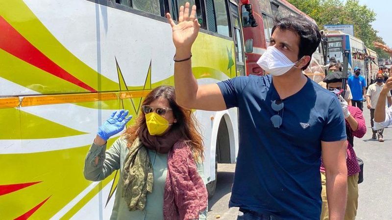 Real Hero Sonu sood gets huge number of help Messages