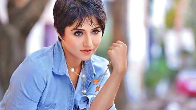 Dil Bechara actor Swastika Mukherjee trolled for flaunting bra straps; here's how she replied