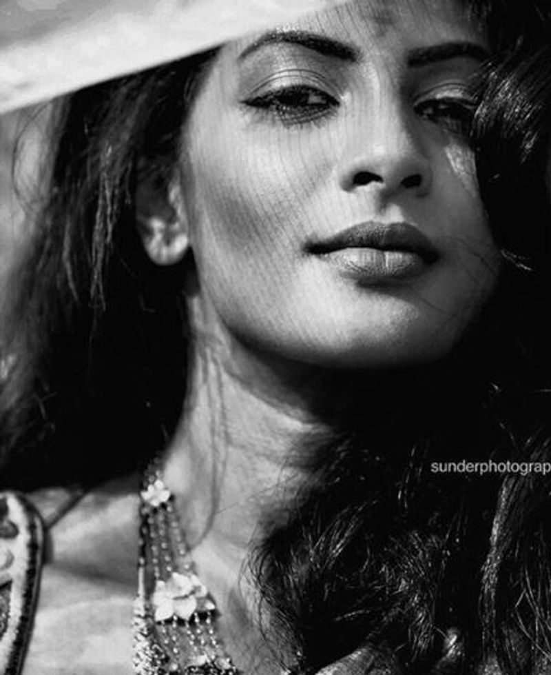 vishal sister in law sriya reddy latest photo shoot