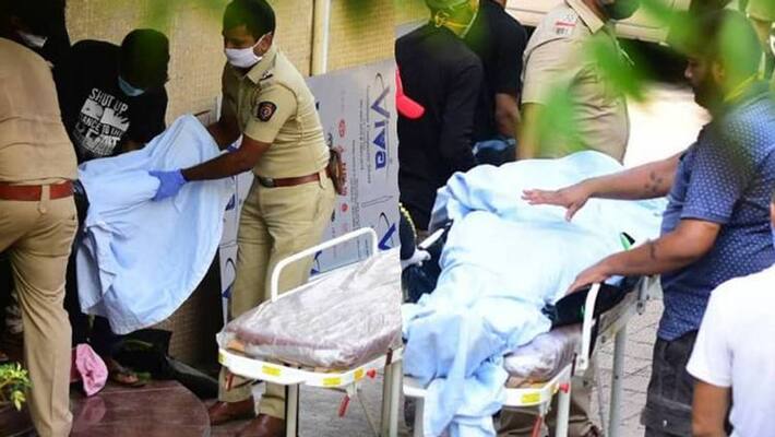 Mumbai Police handover phone to CBI with Sushant clothes kpn Mumbai Police handover phone to CBI with Sushant clothes kpn