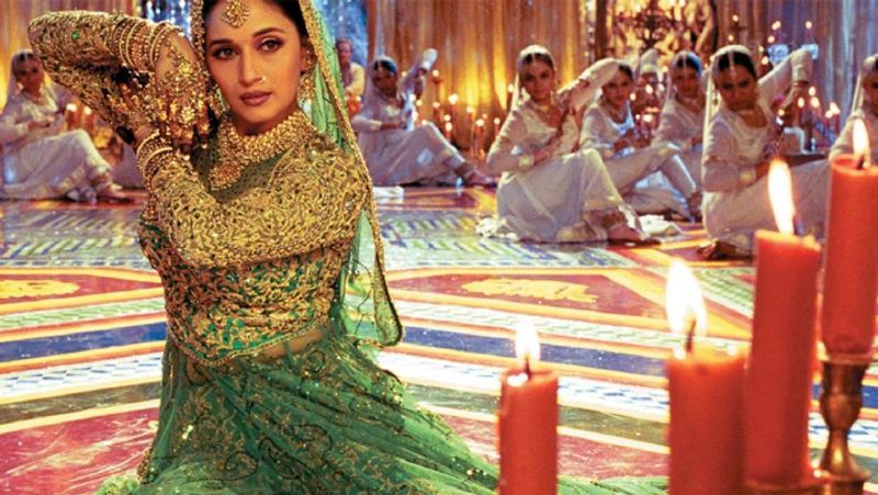Aishwarya Rai did not stop dancing on dola re dola song despite her bleeding ears KPG