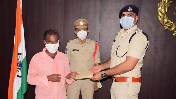 DGP Mahender Reddy praises Siricilla SP Rahul Hegde for service DGP Mahender Reddy praises Siricilla SP Rahul Hegde for service