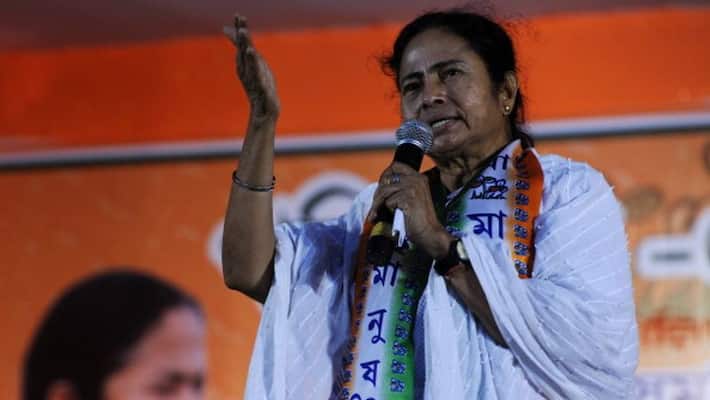 CM Mamata Banerjee tweets on Hathras rape and attack BJP BTG CM Mamata Banerjee tweets on Hathras rape and attack BJP BTG
