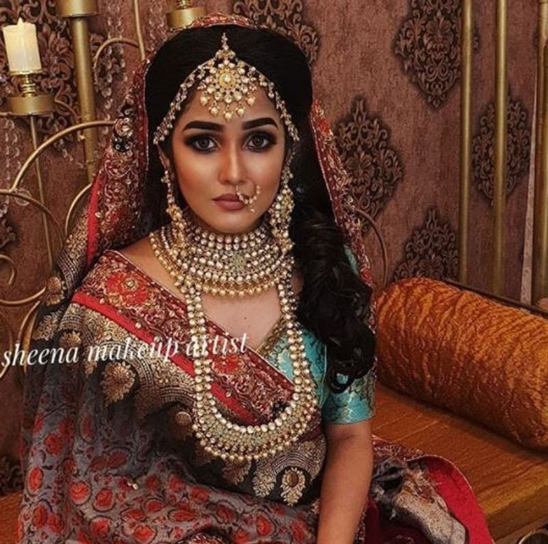 child artist anikha surendran princes getup photo shoot