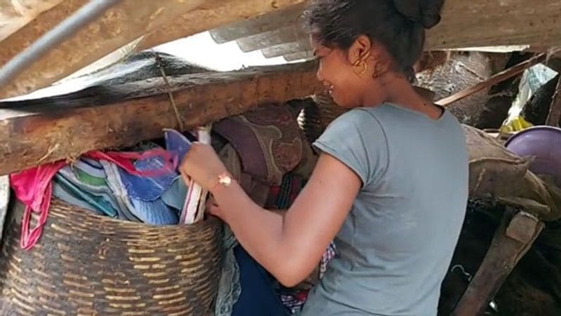 Network problem, Girl made a hut on the hill for online studies kpa