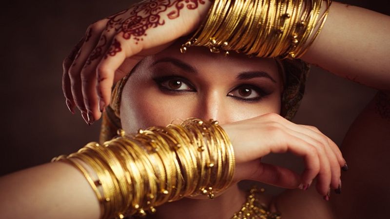How to invest in gold to get security and benefits in this crisis period MJA