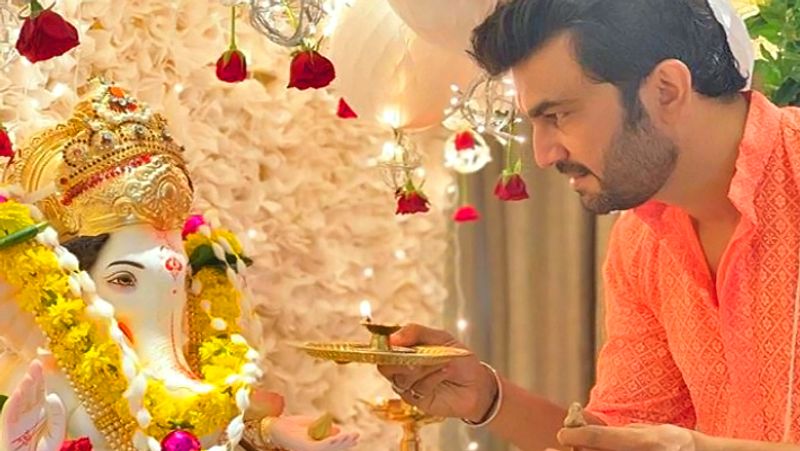 Gulshan Kumar Daughter in Law Divya Khosla Ganpati Bappa 2020 KPG
