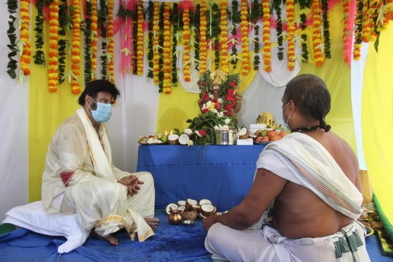 Celebrities Vinayagar Chaturthi Celebration Photo Collection