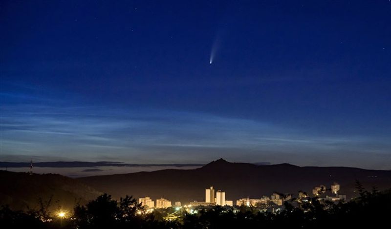 23 july morning huge threat from Earth averted as neowise comet crossed now will return after 6800 years kph