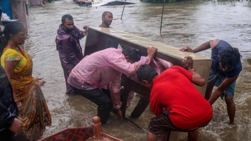madhya pradesh heavy rain 100 year record broken in indore 12 inches rain in 24 hours floods in river kpr