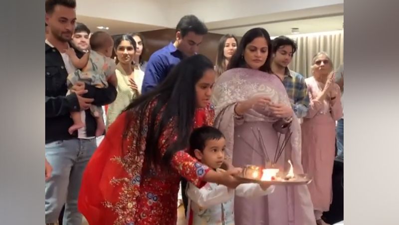 salman khan ganesh arti video goes viral on net BJC