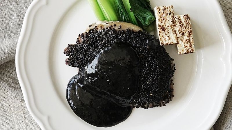 Black foods which makes your face glow everyday