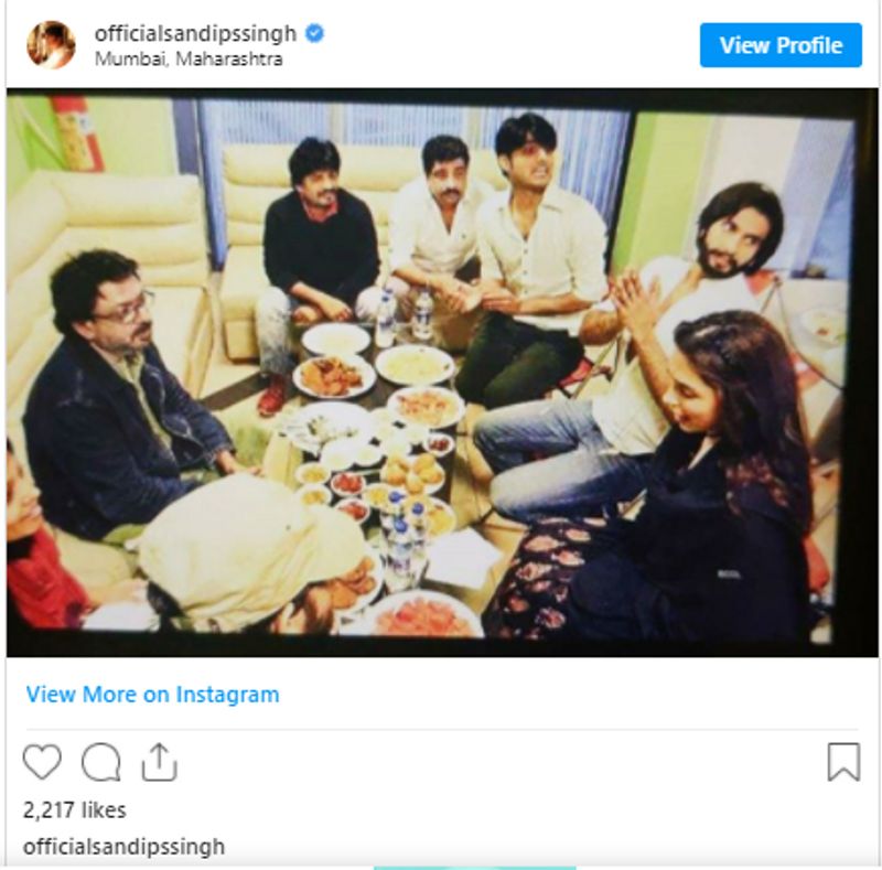 Sushant singh rajput friend sandeep singh with dawood ibrahim viral photo know the truth kpt