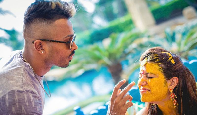 interesting love story of krunal pandya marrying pankhuri sharma fall in love just by watching whatsapp dp kph