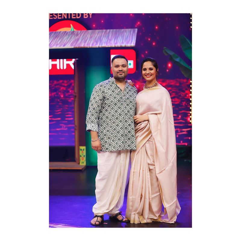 anasuya emotional on her mother reculect there strugle