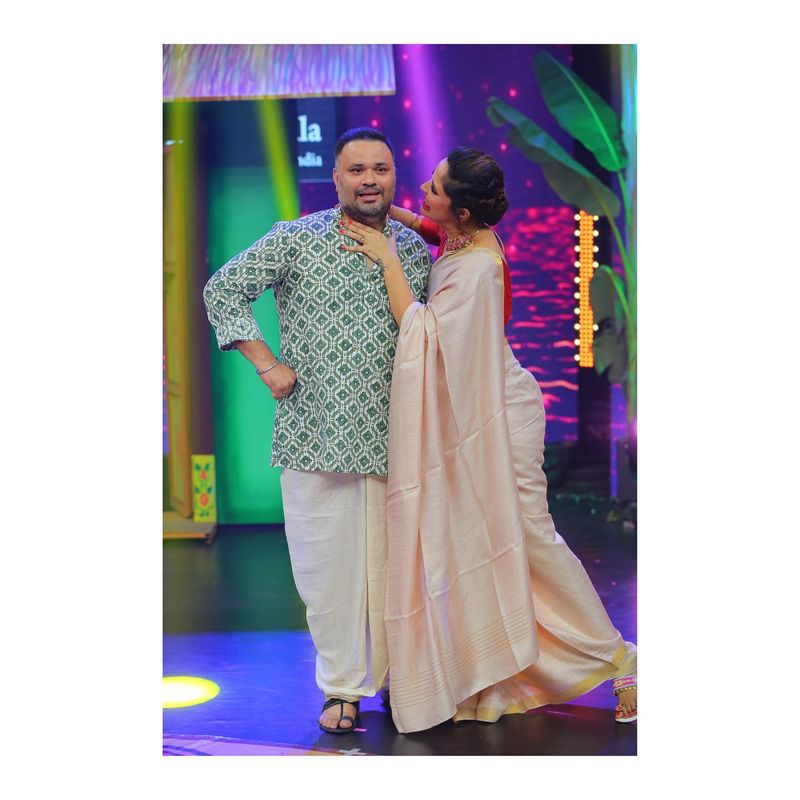 anasuya emotional on her mother reculect there strugle