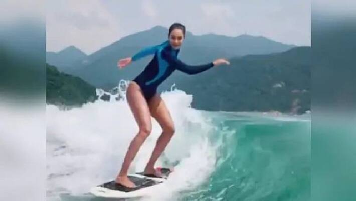 Lisa Haydon Surfs Dropping Video viral Lisa Haydon Surfs Dropping Video viral