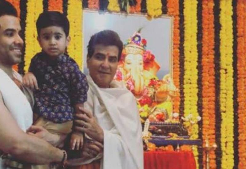 Ganesha chathurthi celebration by Bollywood celebrities