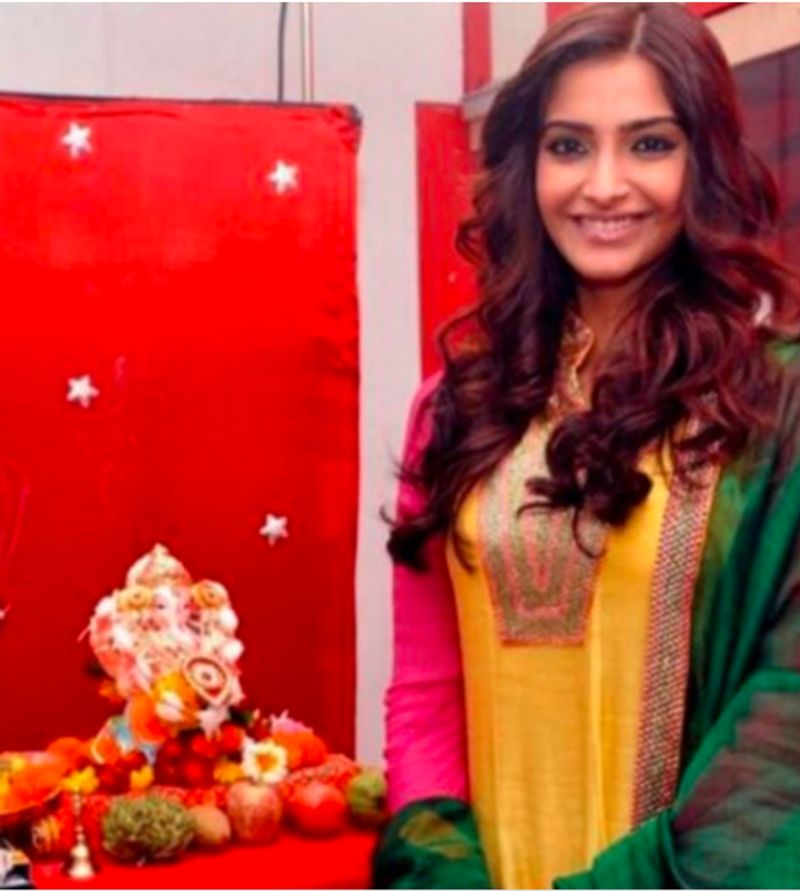 Ganesha chathurthi celebration by Bollywood celebrities