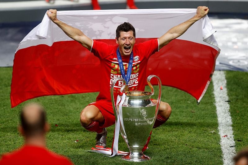 Moving to the midfield, he has picked three men: Kevin De Bruyne (Manchester City), Toni Kroos (Madrid) and Thiago (Liverpool). As for the forward line-up, it too occupies three men, Neymar and Kylian Mbappe from Paris Saint-Germain, while the final spot is taken up by Bayern's Polish striker, Robert Lewandowski.