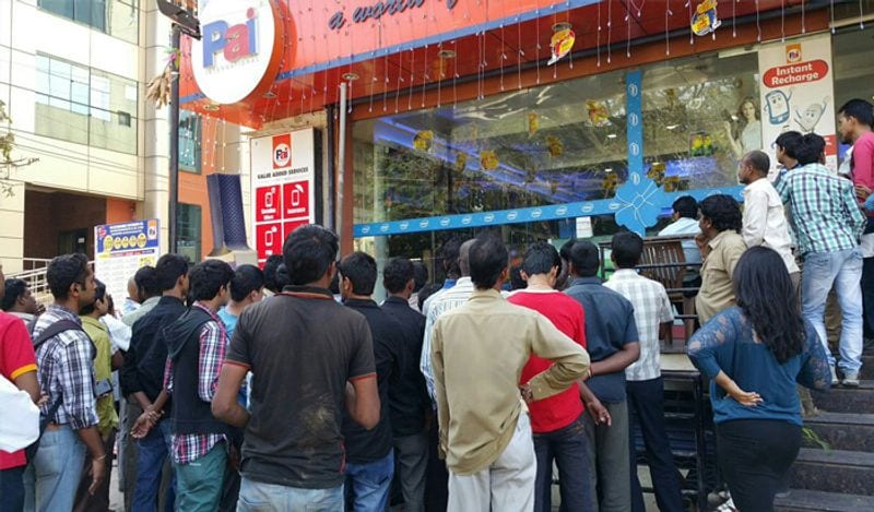 kerala electronics shop Offer Cashback of 50 thousand rupees to people who will get infected with covid 19 under 24 hours of shopping kph