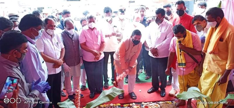 Union Minister Pralhad Joshi Talks Over SmartCity Project
