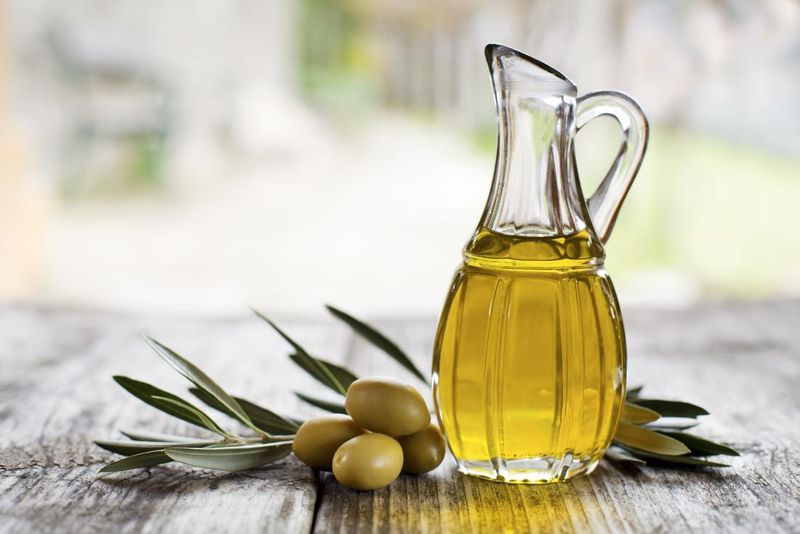 Olive oil: Wondering why olive oil is so popular with women? Well, here's the answer. It contains multiple vitamins that help in retaining the natural keratin of your hair. It can also make your hair longer, faster.