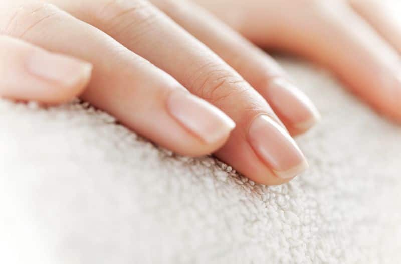 Easy tips for manicure at home: Get strong, pretty and perfect nails while you spend less-dnm