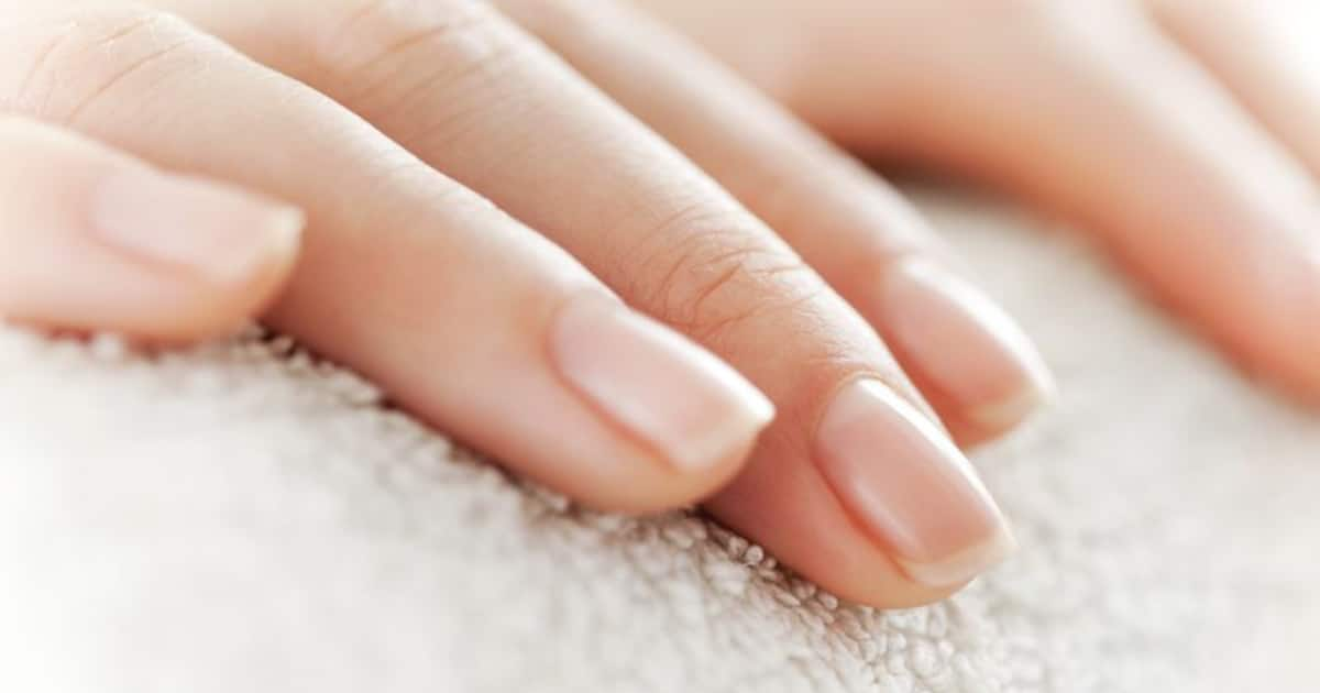 nail-care-diy-benefits-of-hot-oil-manicure