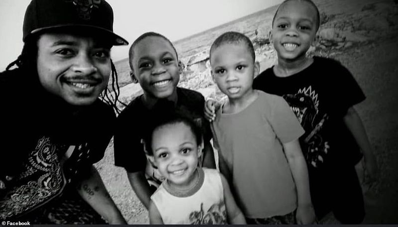Jacob Blake paralyzed from waist down after police shooting, father says BSS