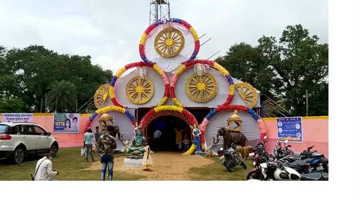 Purulia Coronavirus theme in Ganesh Puja. Purulia Coronavirus theme in Ganesh Puja.