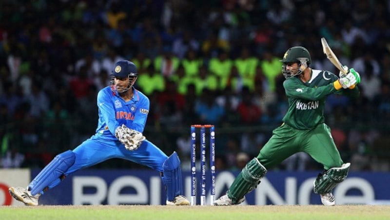 sania mirza said - ms dhoni and shoaib malik are similar dva