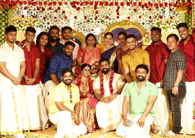 Famous Actor Secreat Marriage held in lock down