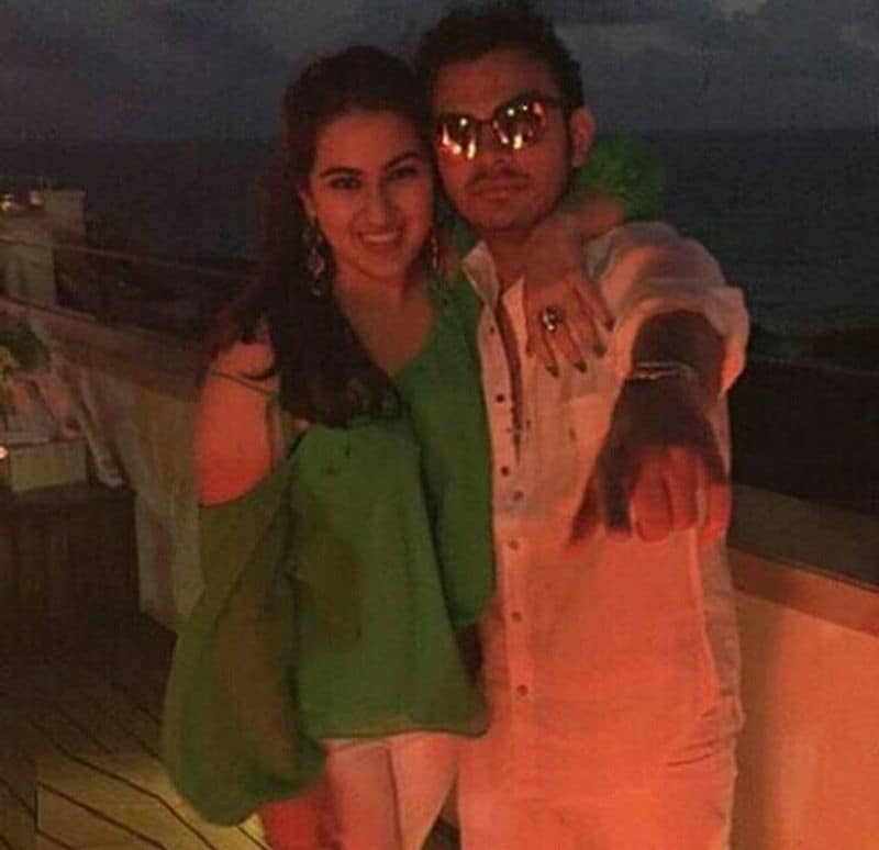According to reports, Sara Ali Khan dated Veer Pahariya, who wanted to be a singer while Sridevi's daughter Janhvi Kapoor dated Shikhar Pahariya. 